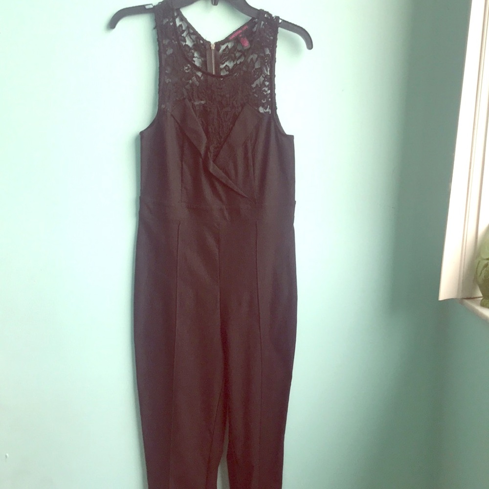 Pant suit